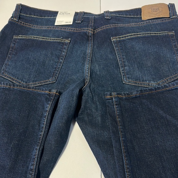 True Craft Blue Relaxed Jeans with Vintage Style - Picture 11 of 12